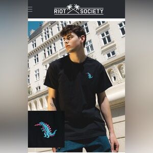 EUC Godzilla Kaiju Embroidered Mens T-Shirt Size Small